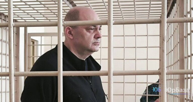 Зал суда во время оглашения приговора бывшему губернатору Курской области.