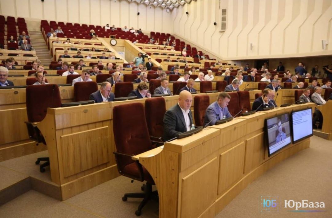 Здание Правительства РФ, где обсуждался законопроект об имуществе чиновников за границей.